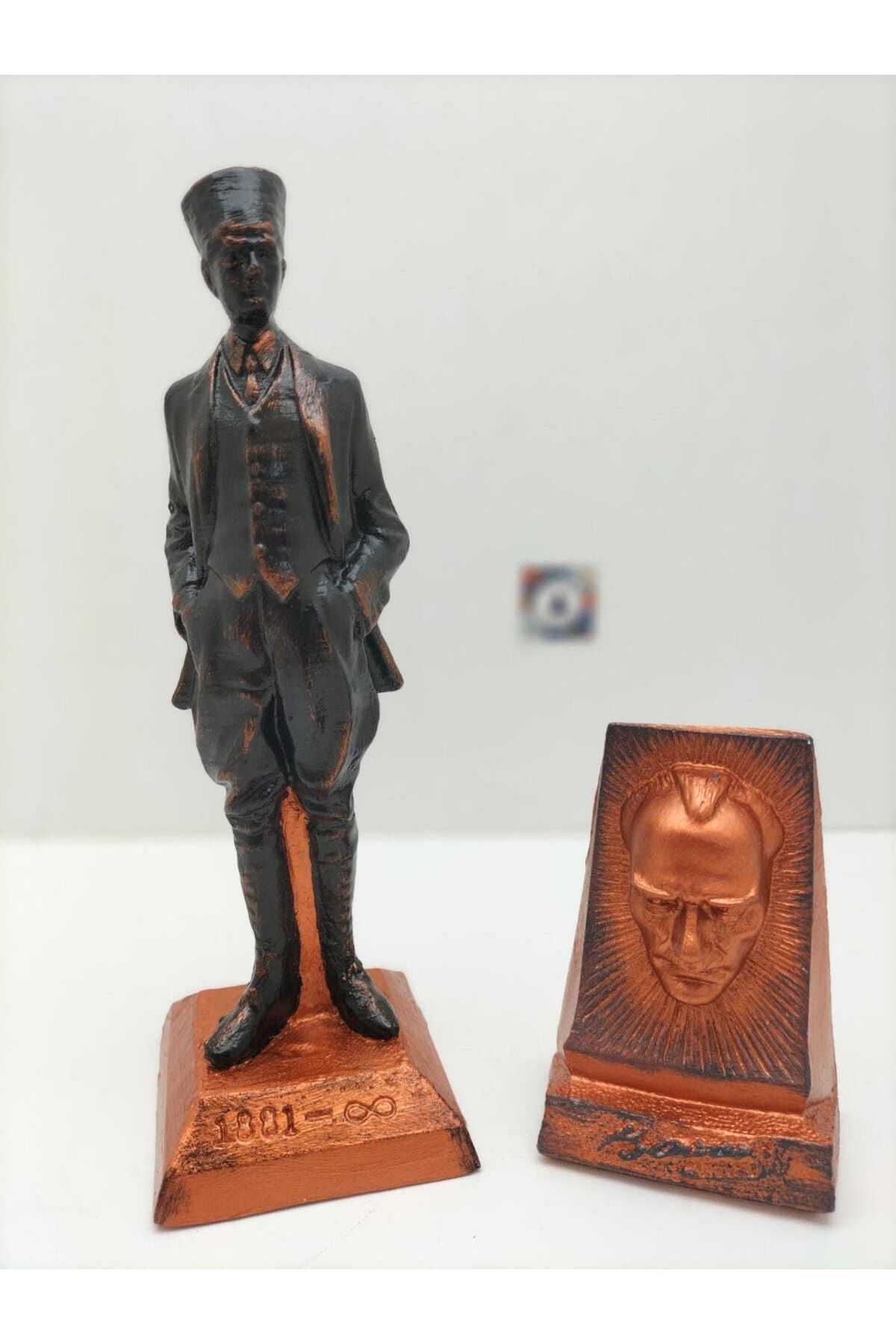 Mustafa Kemal Atatürk Heykeli + Atatürk Büst Hediyeli Set