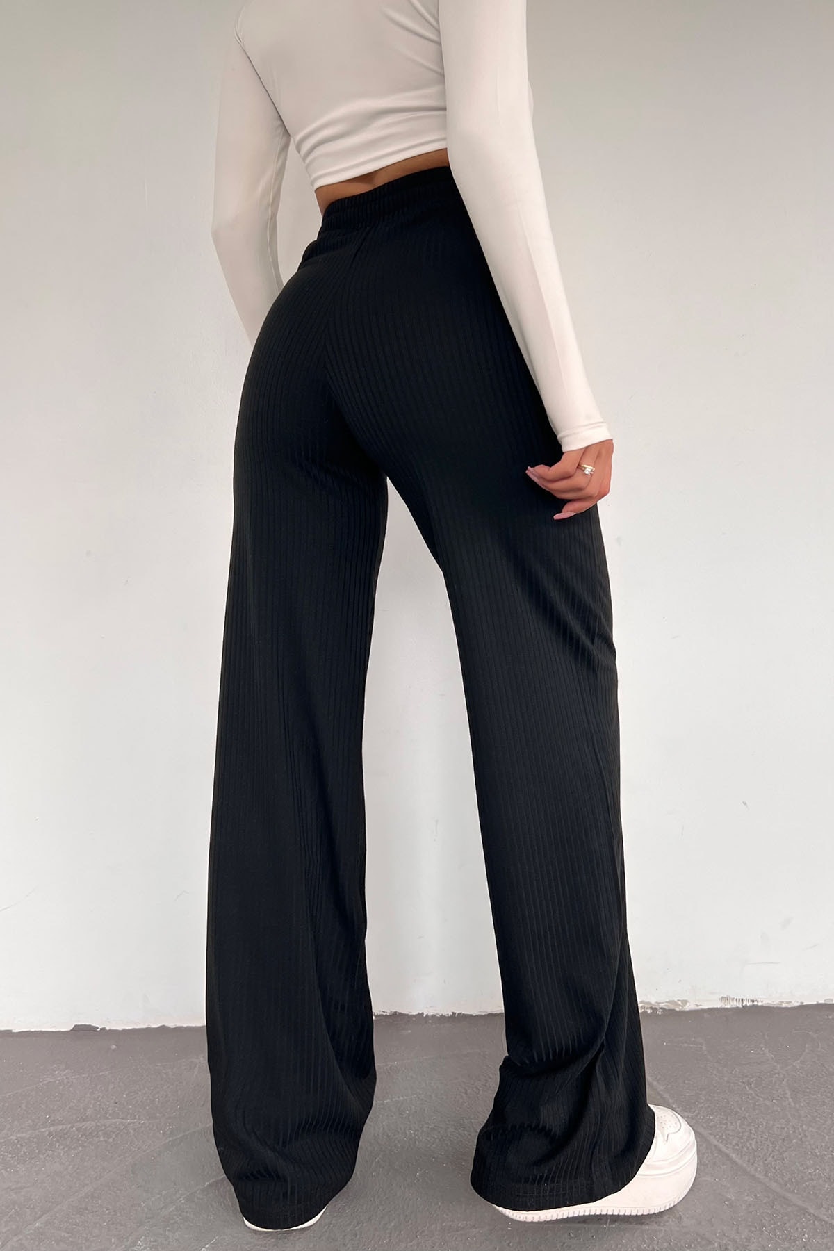 Eva Sunset Női fekete bordás, kiszélesedő lábszárú camisole bő nadrág