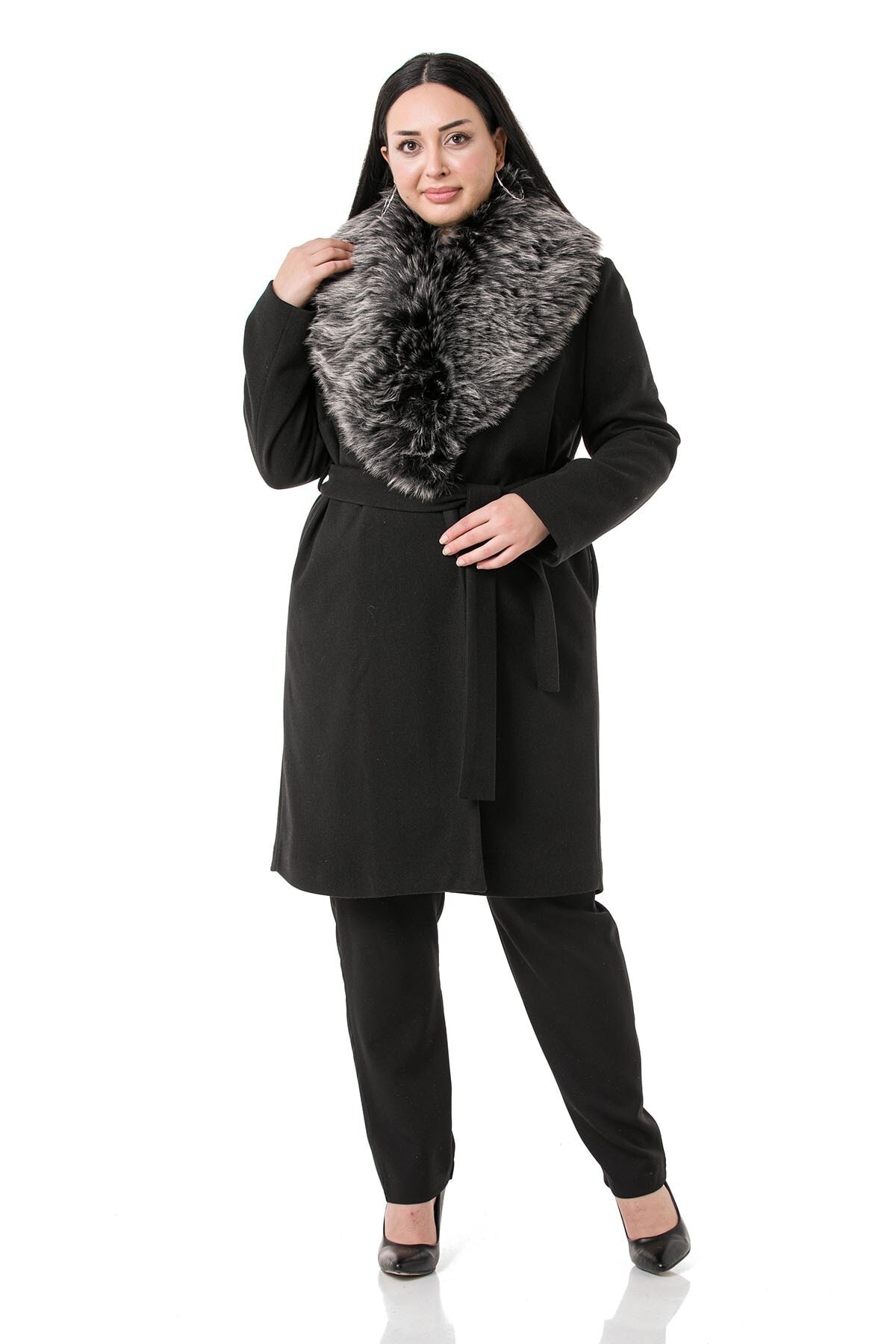DISENTIS MODEST Büyük Beden Yakası Kürklü Yandan Cepli Kuşaklı Astarlı Siyah Kaşe Kaban