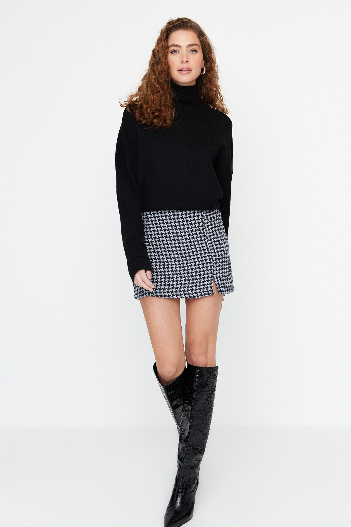 Trendyol Collection Rock Grau Mini Fast ausverkauft