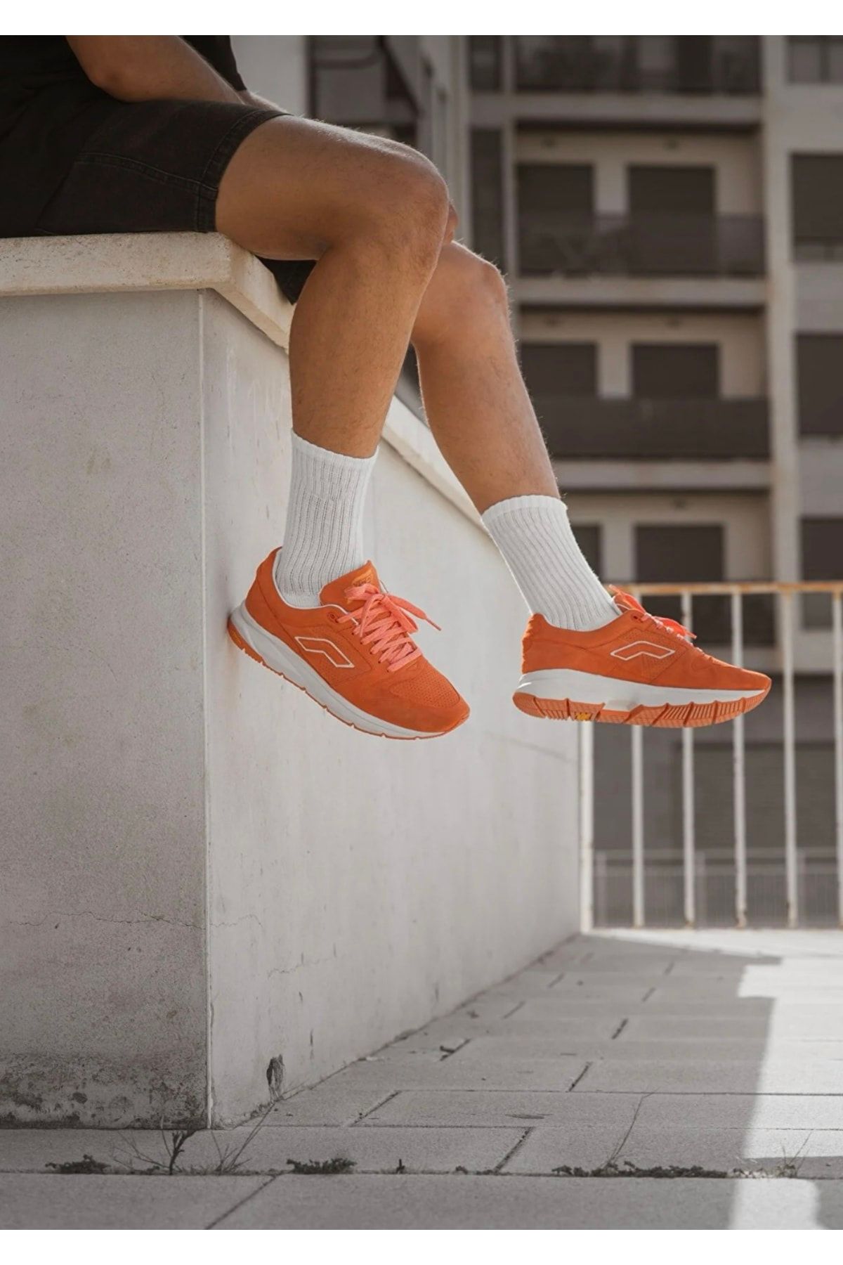 6'lı Unisex Tenis Boy Desensiz Uzun Beyaz Çorap Seti %80 Cotton, %17 Polyamide %3 Elastan