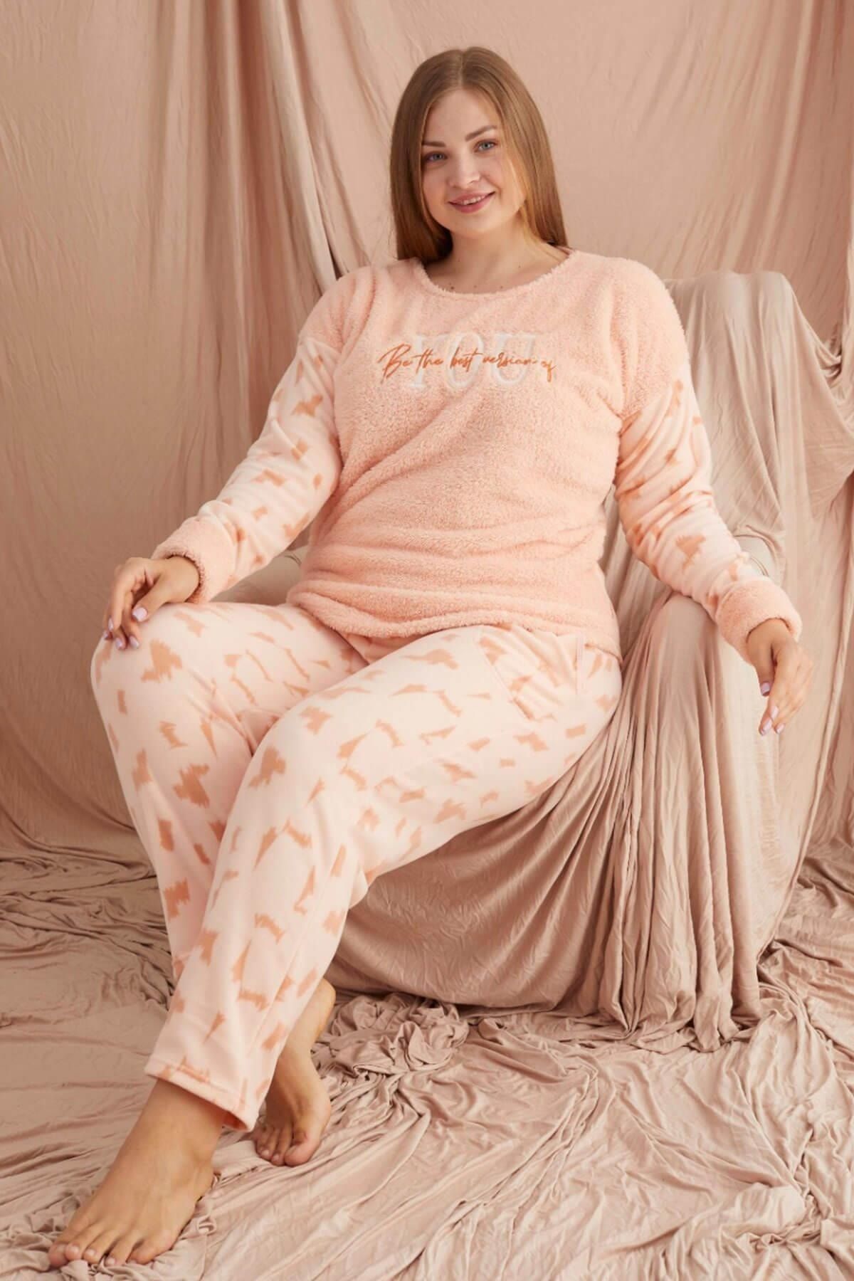 Pijamaevi-Set de pijamale de pluș de mărime mare Cream You Patterned 1