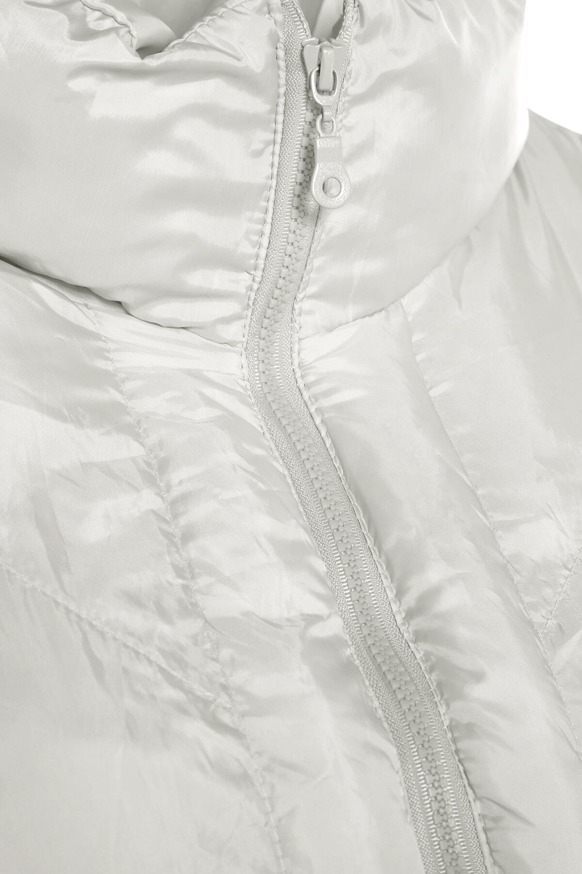 Trendyol Curve-Stone Oversize Puffer Jacket TBBAW23AW00008 7