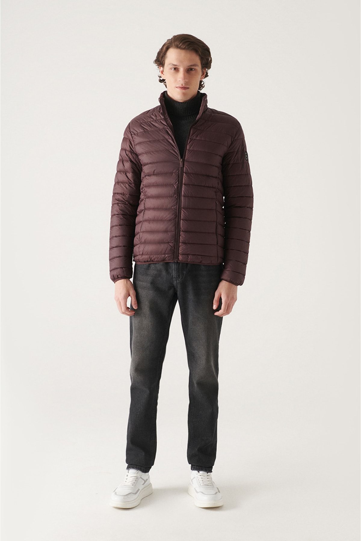 Avva Erkek Bordo Dik Yaka Rüzgar Geçirmez Standart Fit Şişme Spor Mont E006000 IB10993
