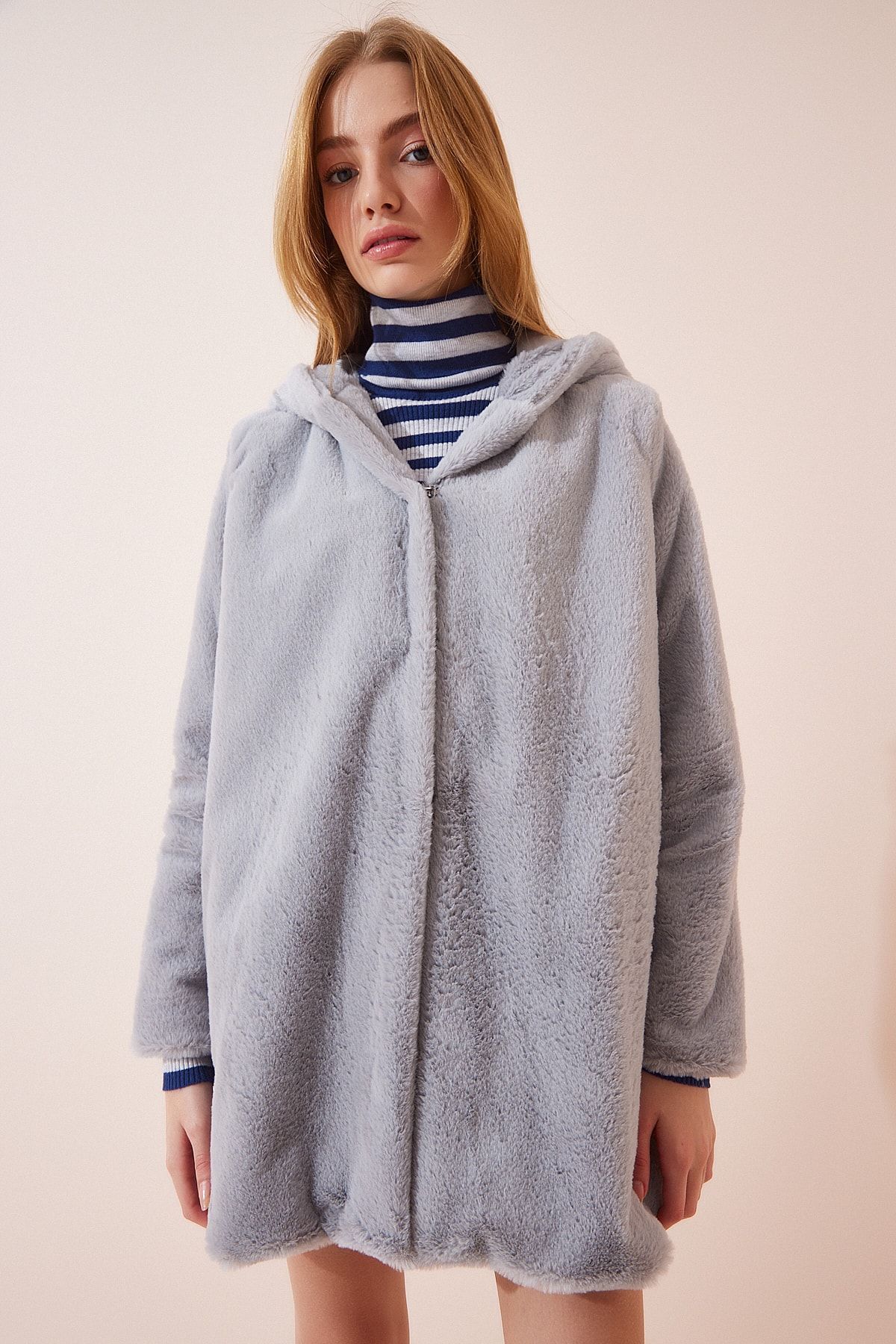 Happiness İstanbul-Women's Gray Hooded Faux Fur Coat RV00082 3