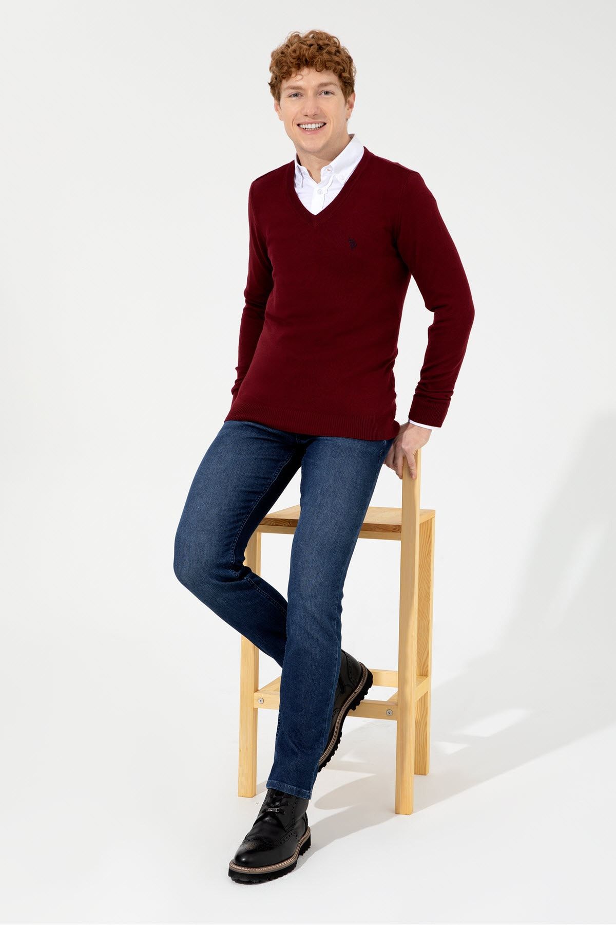 Red sweater mens outfit hot sale