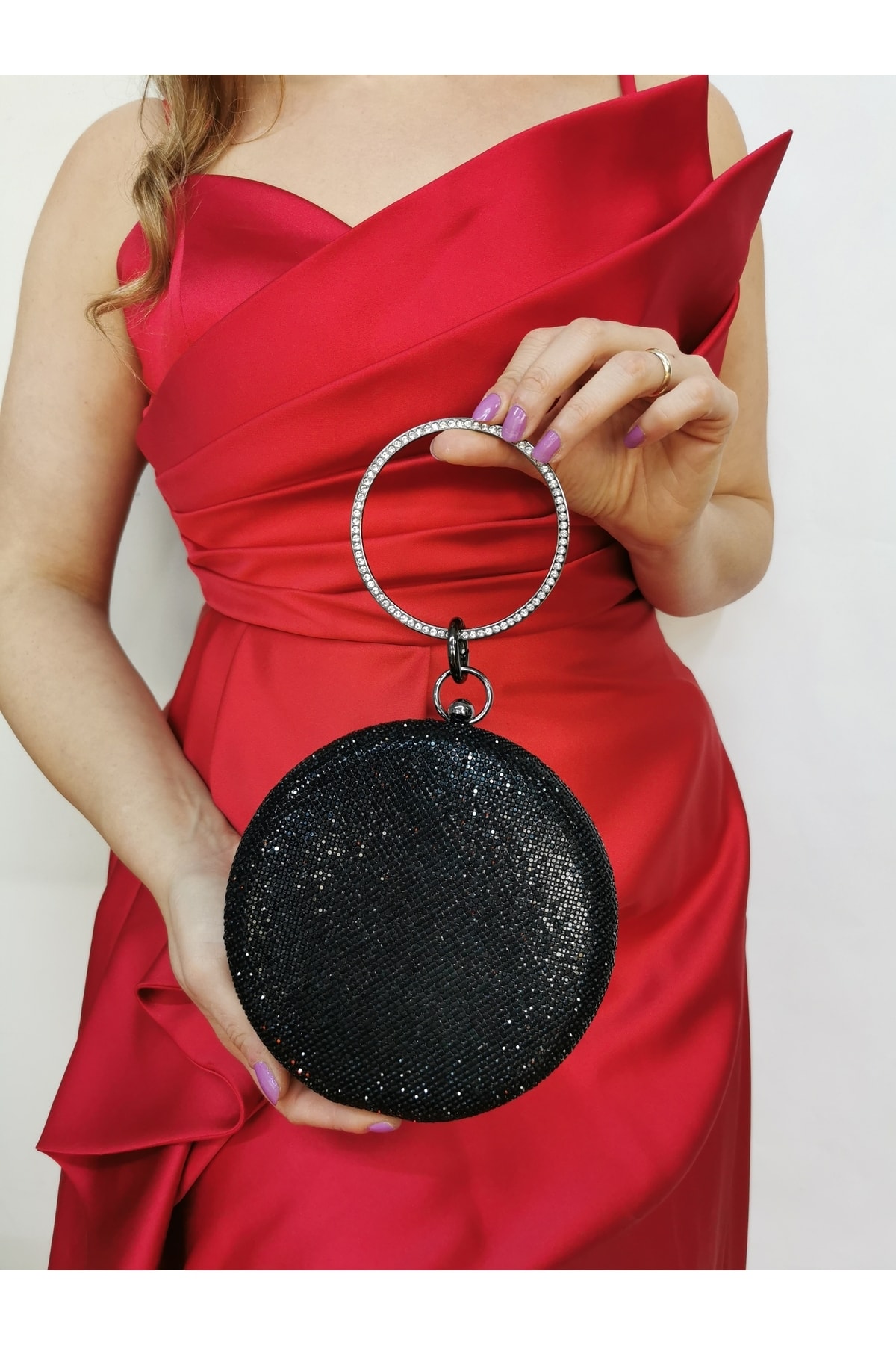 Women's Round Black Rhinestone Bracelet Accessory Evening Dress Clutch Portfolio Bag