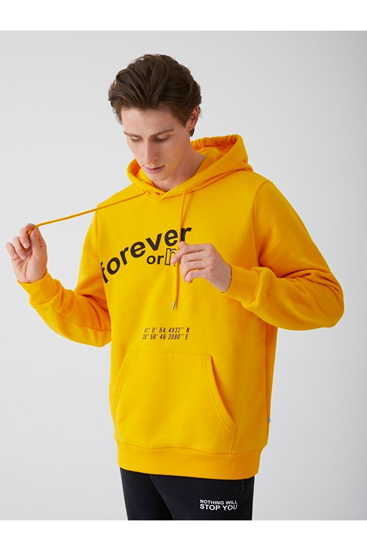 Yellow sweatshirt forever 21 shop