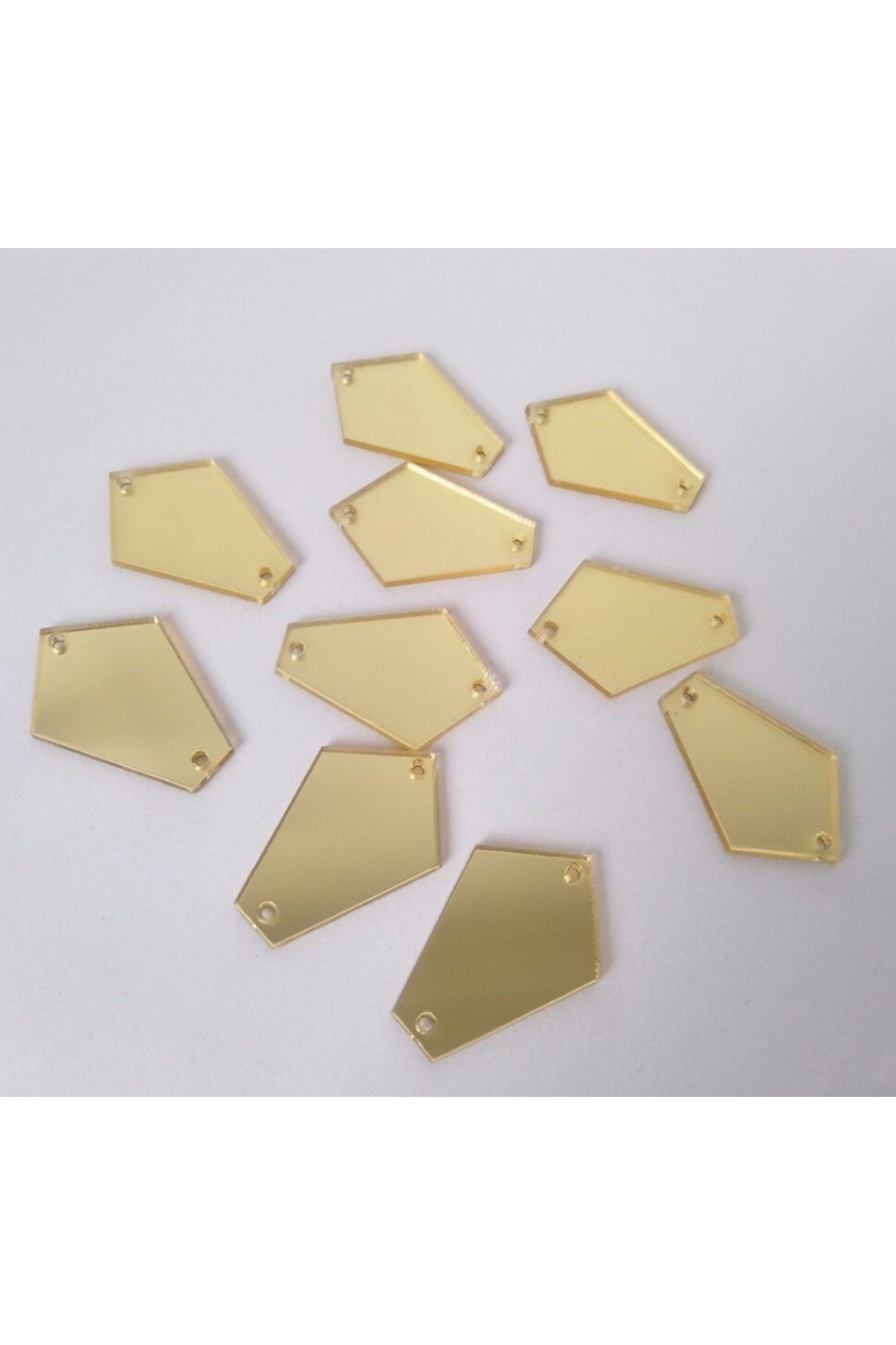 YENİ HEDİYELİK DÜNYAM Süsler - Delikli Dikilebilir Yapıştırılabilir Parlak Modeller 4cm 30 Tane