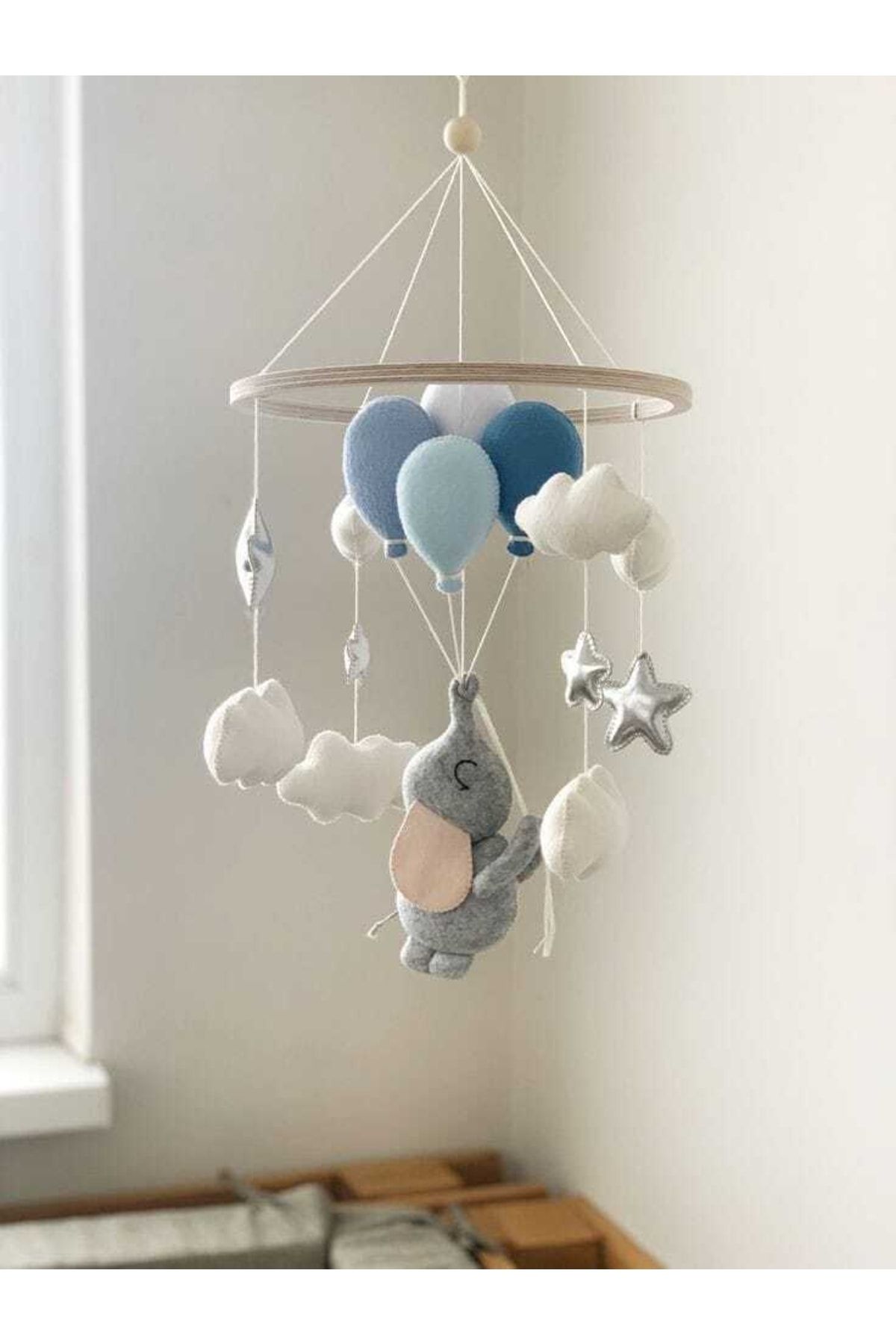 Balıklı Balonlu Fil %100 El Yapımı Bebek Beşik Süsü Dönence