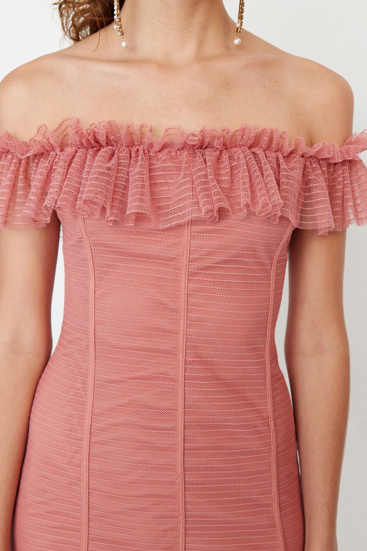 Trendyol Collection-Elegant Evening Dress with Dusty Rose Ruffle Detail TPRSS22EL3051 4