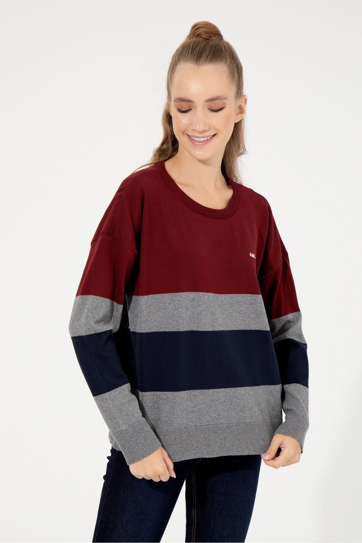 Hollister boyfriend tee store
