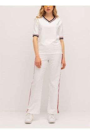 Kadın Beyaz Şerit Detay V Yaka İki İplik Kumaş Takım RM21657