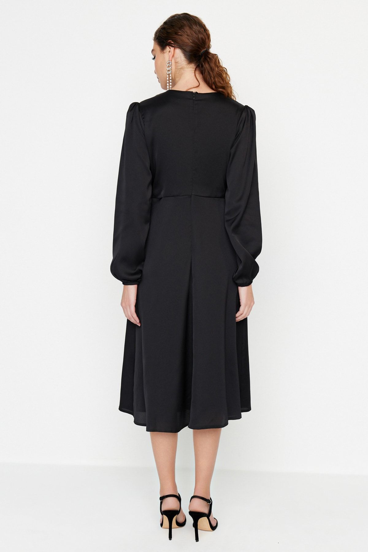 Trendyol Collection Kleid Schwarz Skater FN7202