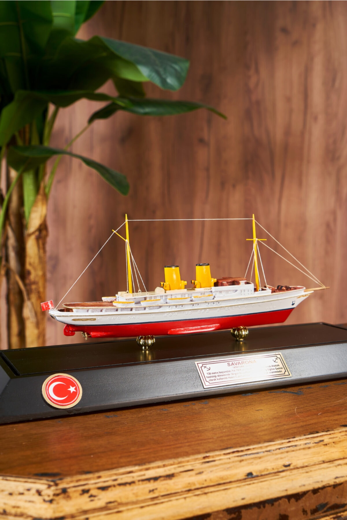 su ustunde savarona gemi maketi fiyati yorumlari trendyol