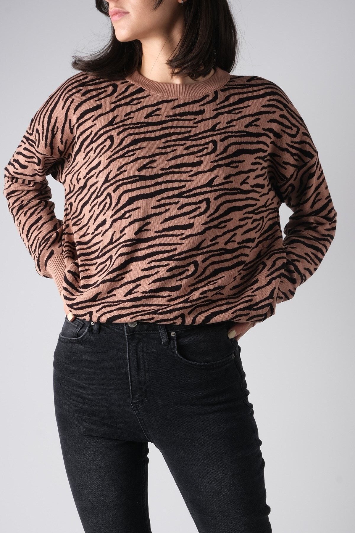 mioropa-Camel Color Zebra Pattern Women's Sweater 5