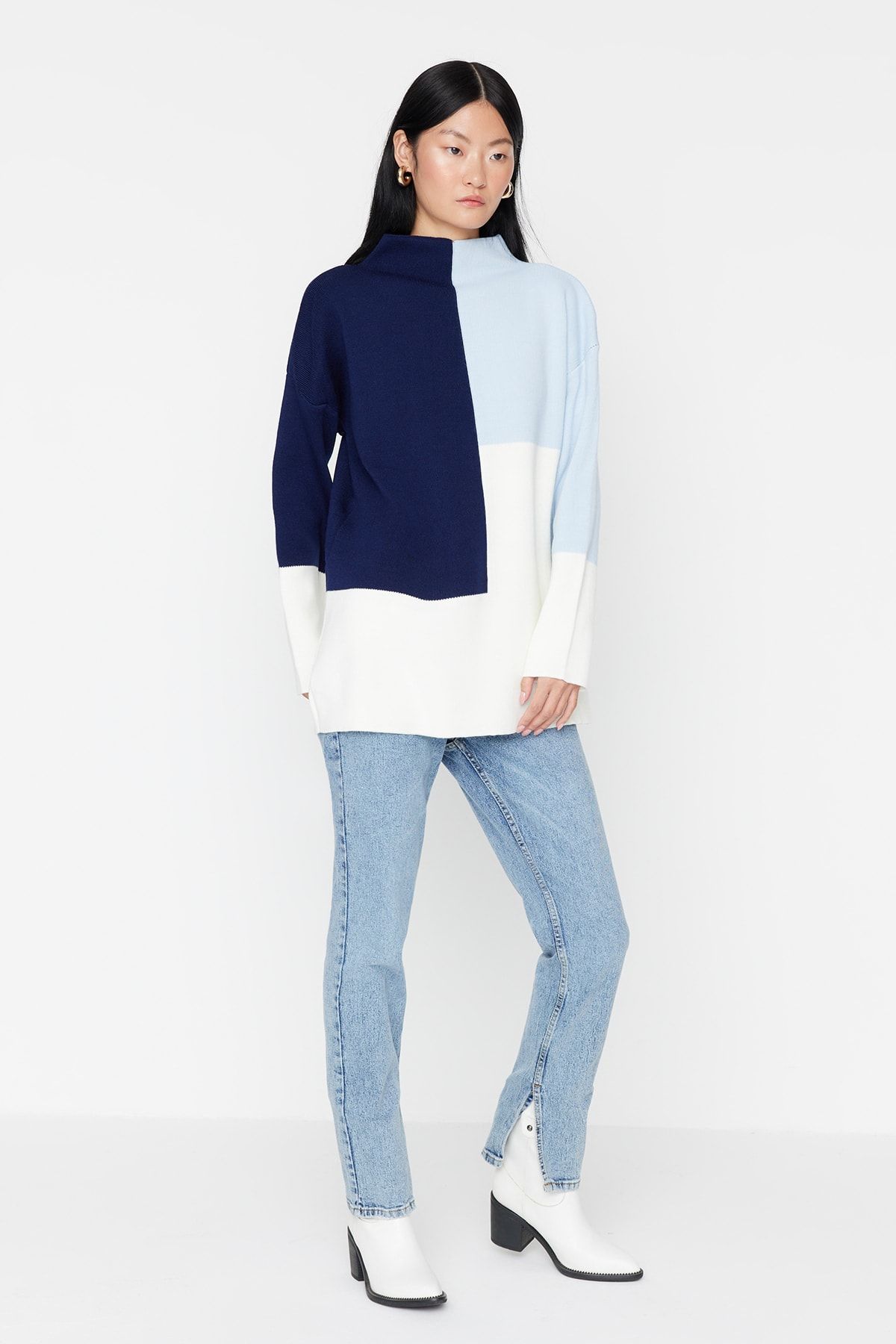 complete the look image