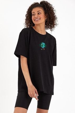 Kadın Siyah Earth Baskılı Bisiklet Yaka Oversize Pamuklu T-shirt grfield