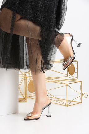 Kadın Yaprak Taşlı Siyah Topuklu Ayakkabı KYTTT