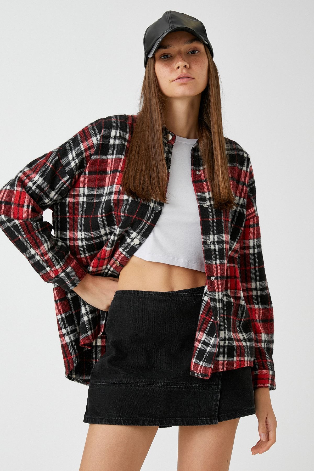 Koton Hemd Rot Relaxed Fit Fast ausverkauft
