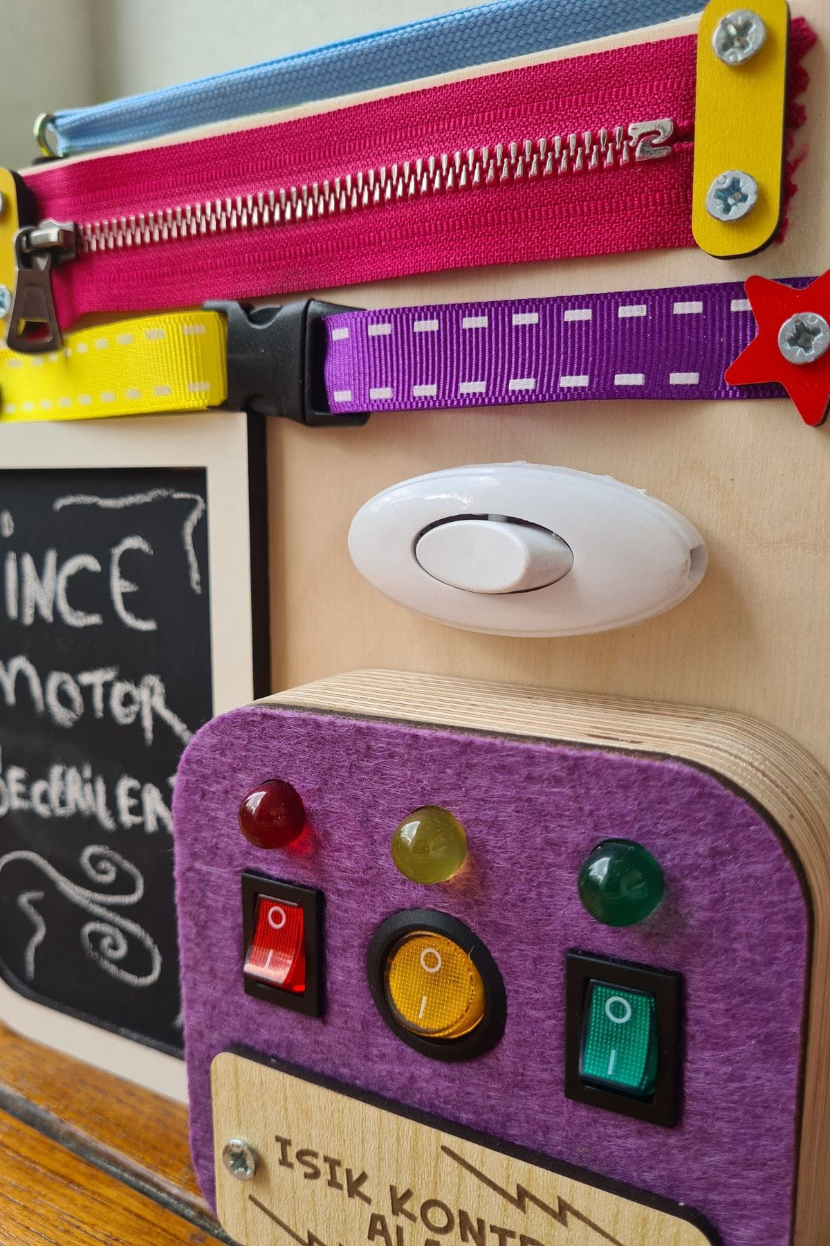puduoyuncak Fonksiyonel Aktivite Tahtası, Işıklı Ve Kara Tahta Özellikli Zeka Gelişim Montessori Oyuncak SN11993