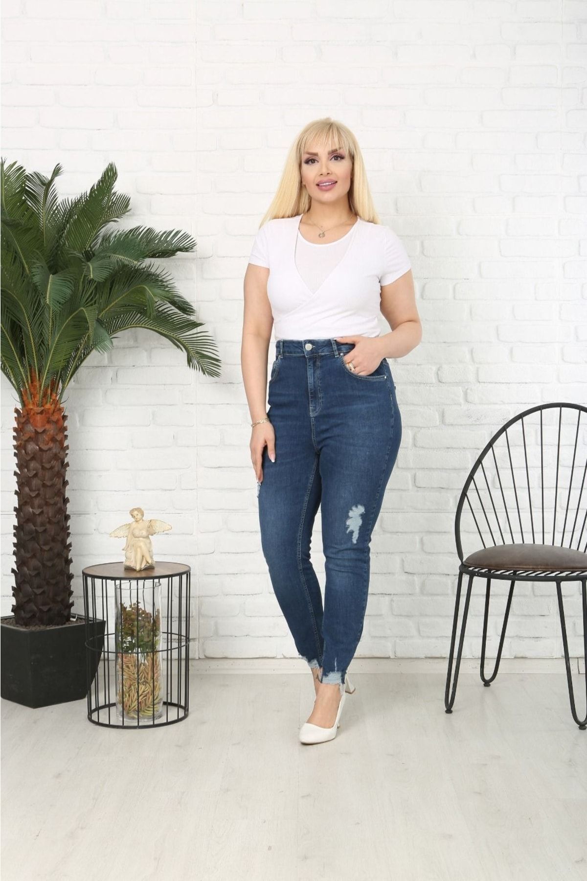Mavi Renk Süper Yüksek Bel Lazer Kesim Likralı Jeans Pantolon