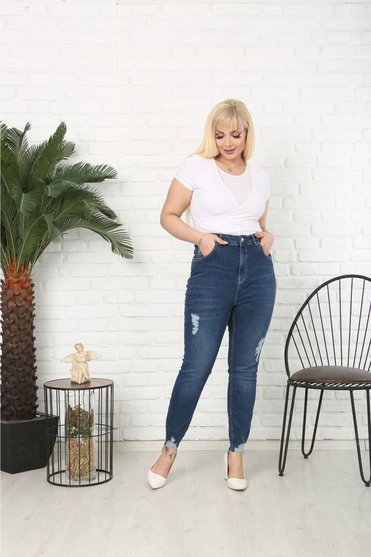 Mavi Renk Süper Yüksek Bel Lazer Kesim Likralı Jeans Pantolon