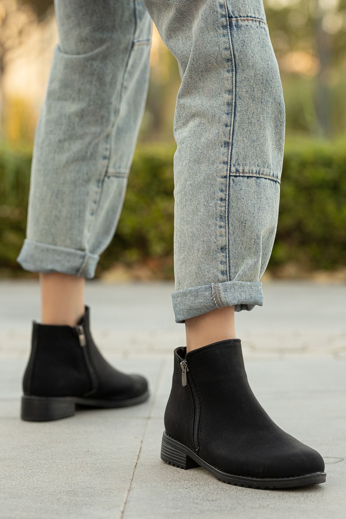 Stylish black clearance ankle boots
