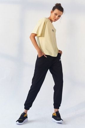 Sarı-siyah Kadın Yazı Baskılı Cepli Bağcıklı Oversize Tshirt Eşofman Ikili Takım - 95293 T10BY-95293