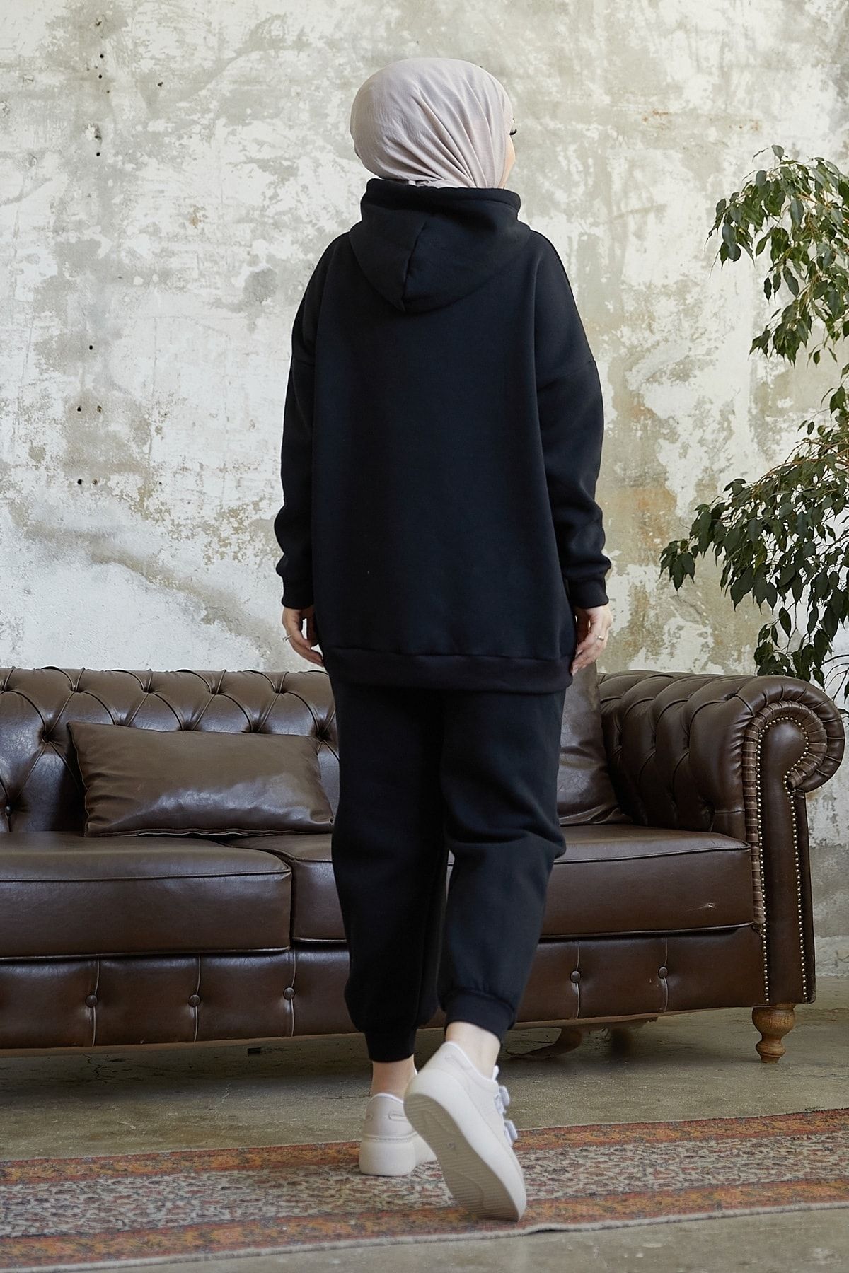 InStyle-Merva Three Thread Tracksuit Set - Black 6