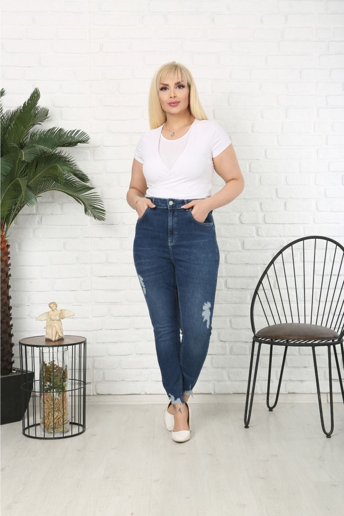 Mavi Renk Süper Yüksek Bel Lazer Kesim Likralı Jeans Pantolon