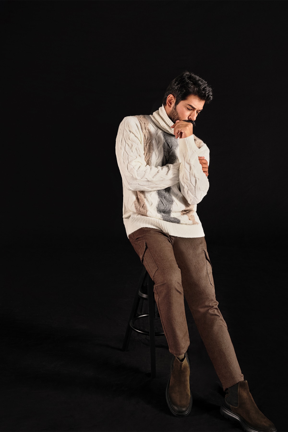 Erkek Kahverengi Slim Fit Dar Kesim Diyagonal Desenli Kargo Cepli Esnek Pantolon