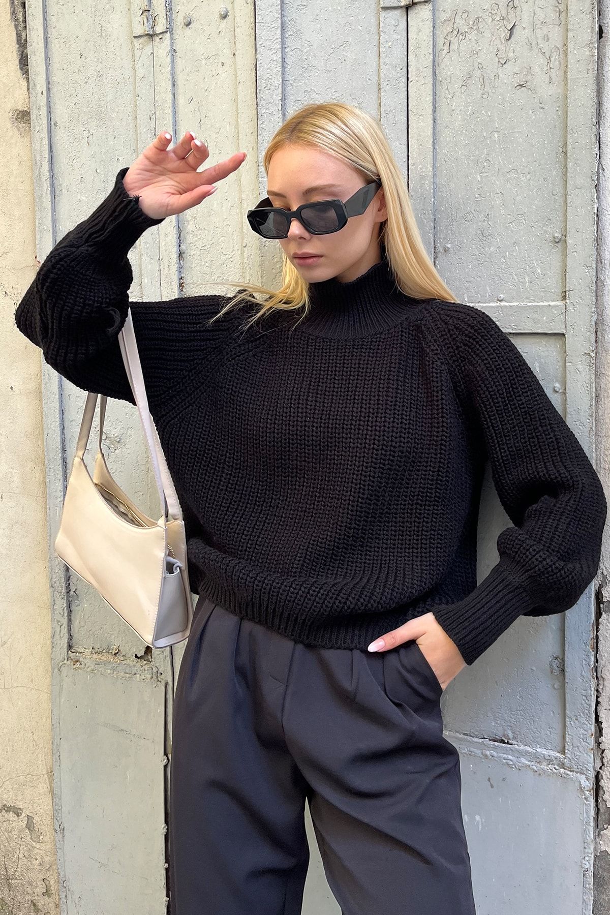 Trend Alaçatı Stili Pullover Schwarz Regular Fit Fast ausverkauft FN9546
