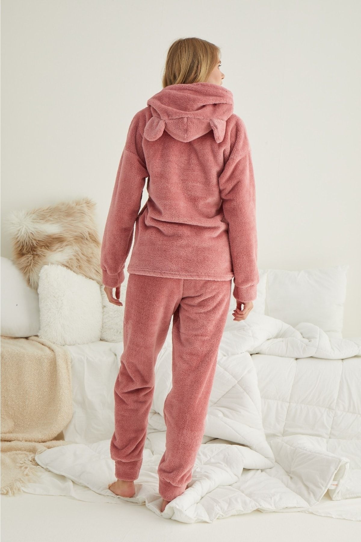 Pijamoni Women s Powder Meow Eared Welsoft Fleece Suit Trendyol