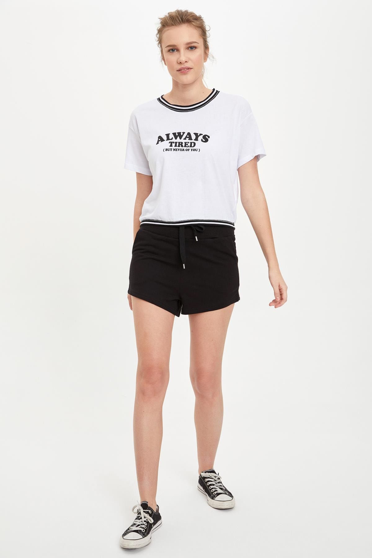 DeFacto-Loose Fit Thin Fabric Shorts with Pockets 2