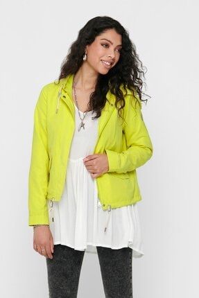 Only Kadin Kirmizi Yagmurluk 15149322 Trendyol