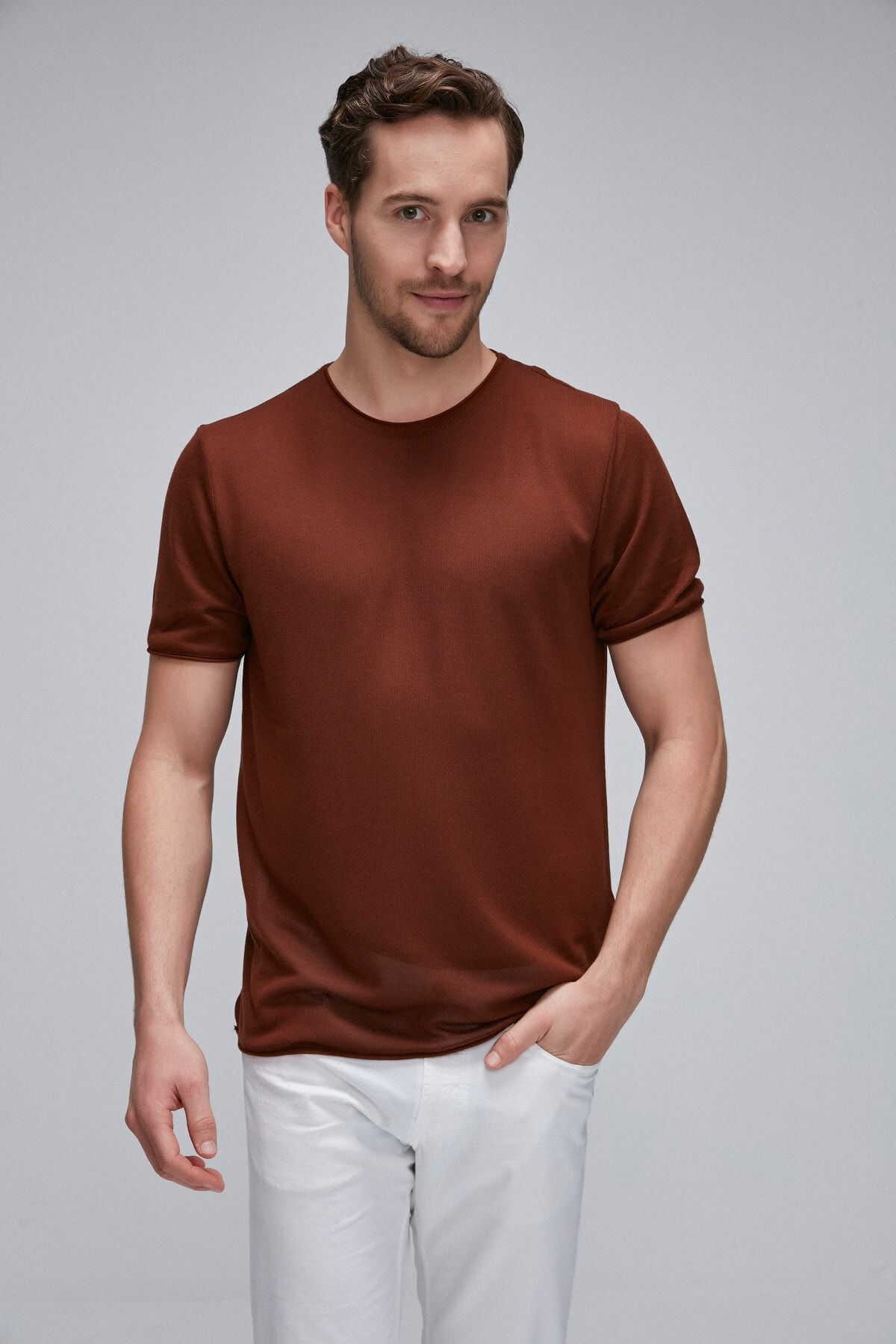 Grimelange Bryson Tutun Yumusak Kumasli Triko Gorunumlu Ipek Dokulu T Shirt Trendyol