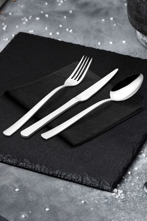 Cayirova Icindeki Lizbon Emsan Karaca 60 Parca Catal Bicak T