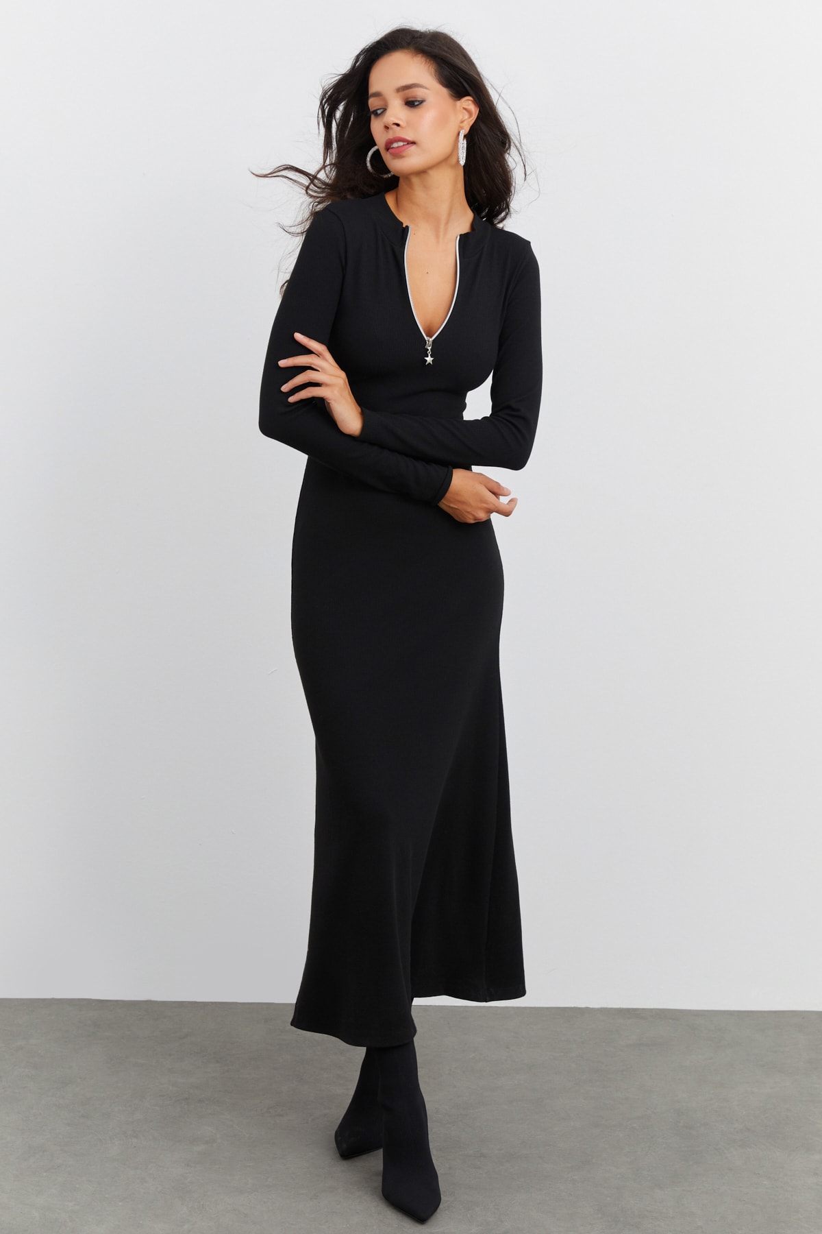 Cool & Sexy Kleid Schwarz Wickelschnitt Fast ausverkauft