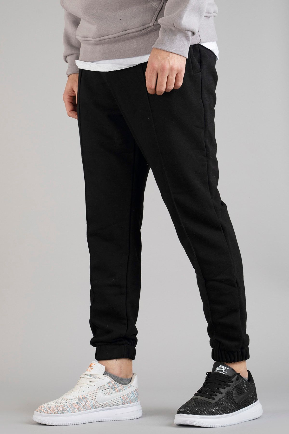 bombe Men s Regular Sweatpants Black Trendyol