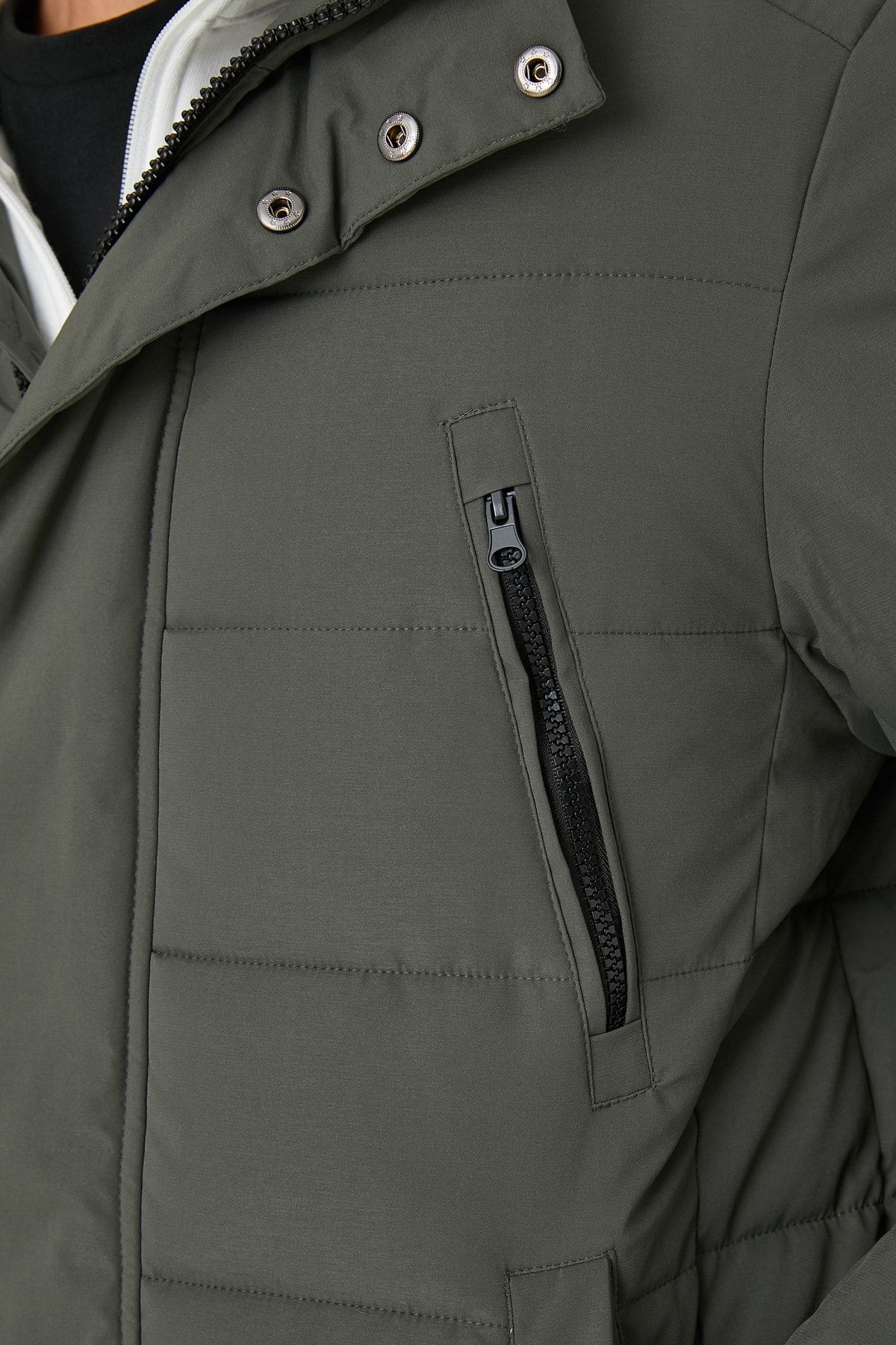 Koton Anorak Şişme Mont Kapüşonlu Cep Detaylı IB8005