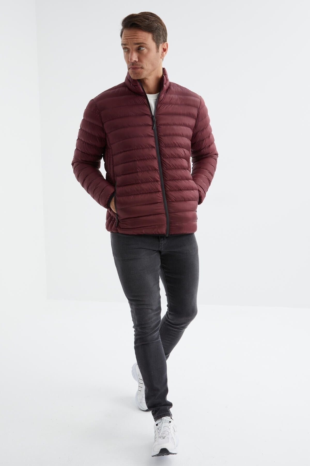 Tommy Life Claret Red Zippered Standard Mold Cold Resistant Men s