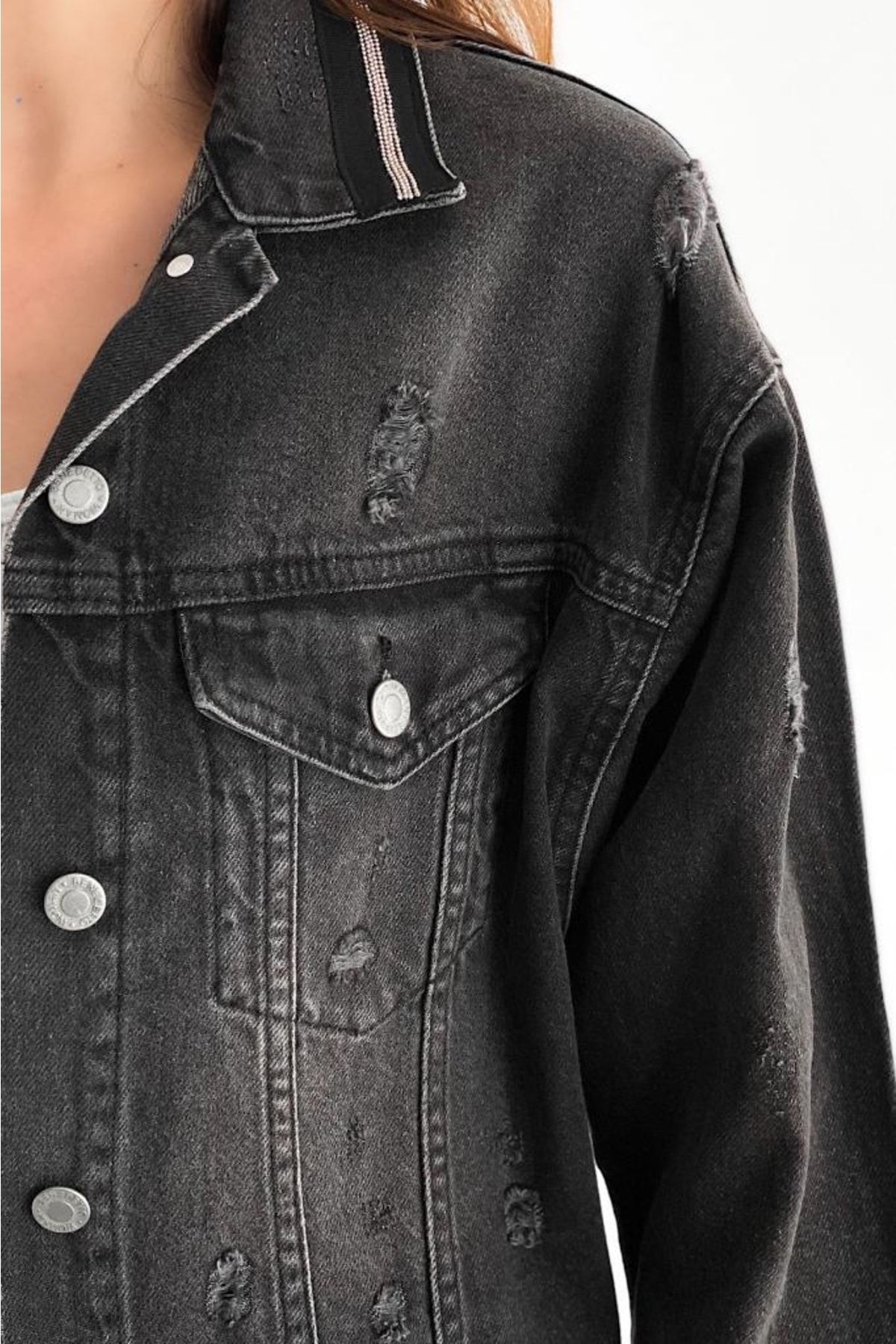 FEMELLE Women s Smoked Collar Stripe Detailed Oversize Denim
