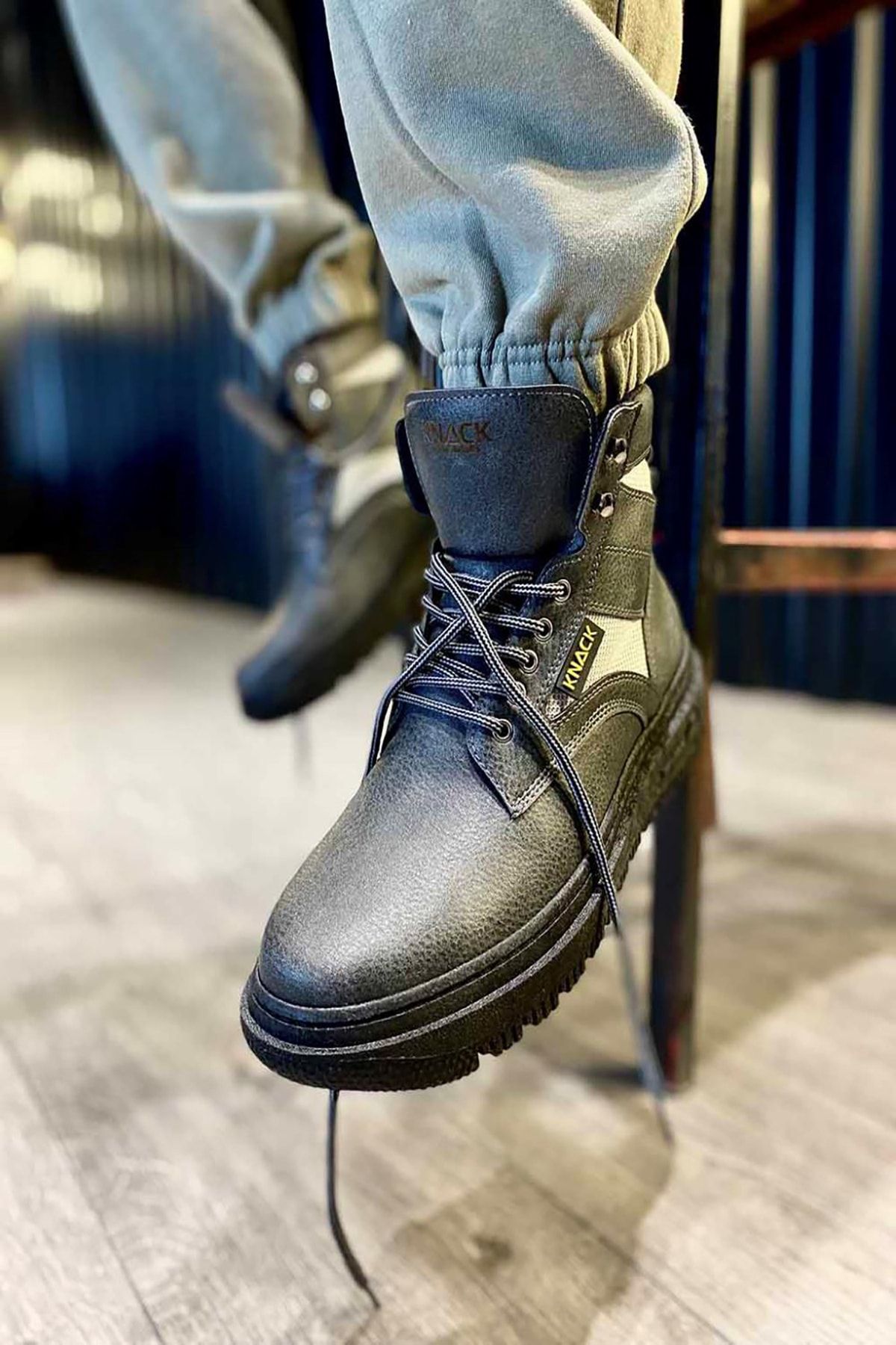 Louis Vuitton Men's Oberkampf Ankle Boots
