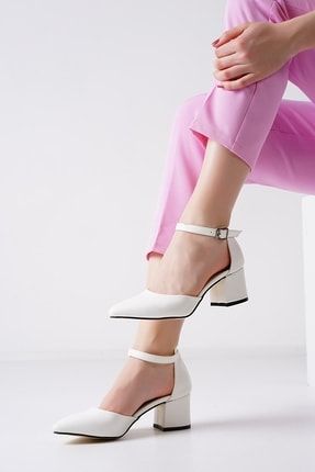 Kadın Beyaz Cilt Karnı Yarık Bilekten Bantlı Kısa Topuklu Ayakkabı YSF3
