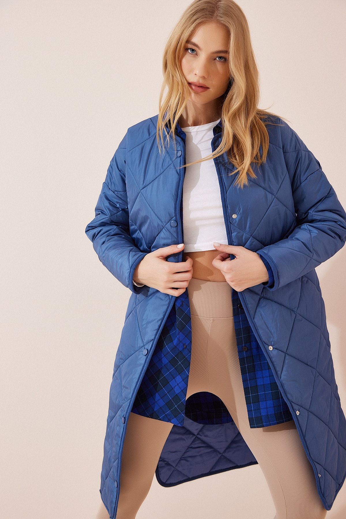 Happiness İstanbul Mantel Dunkelblau Parka Fast ausverkauft