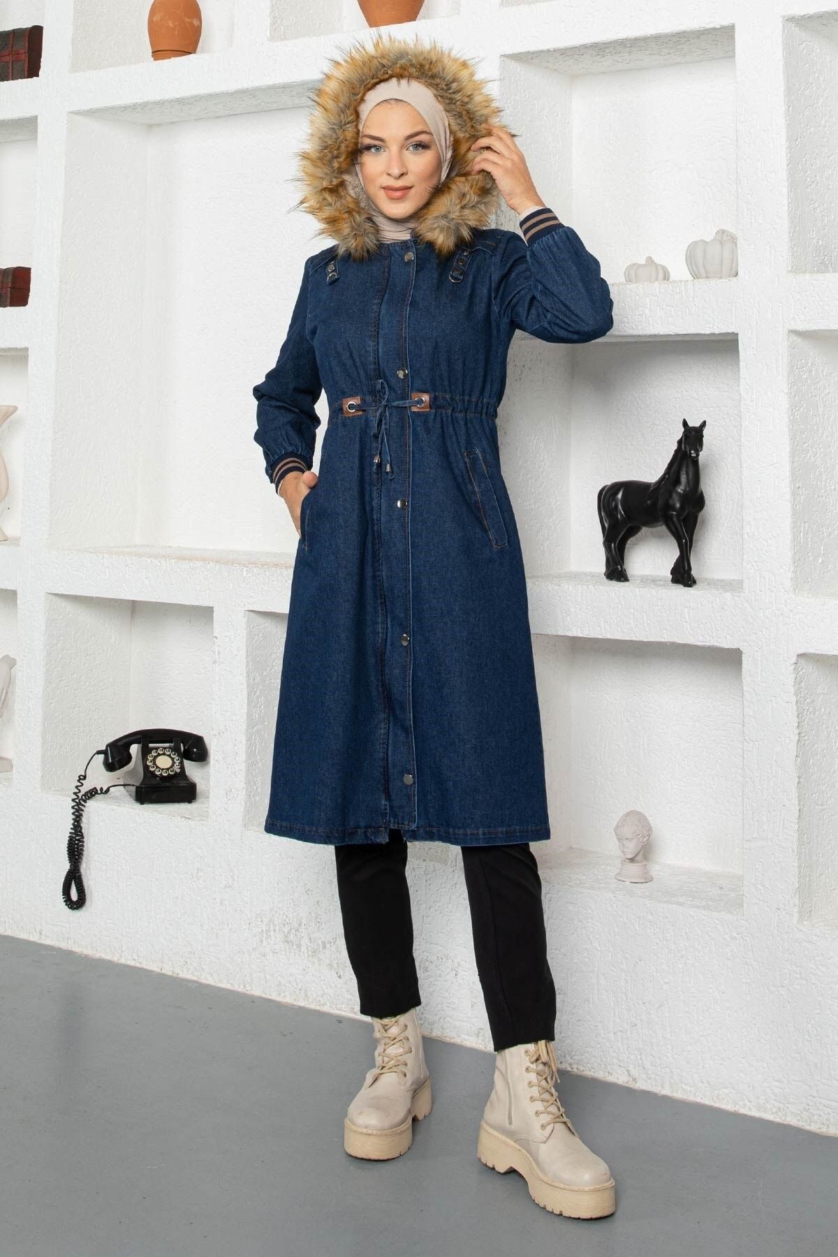 Denim jacket with fur hood sales