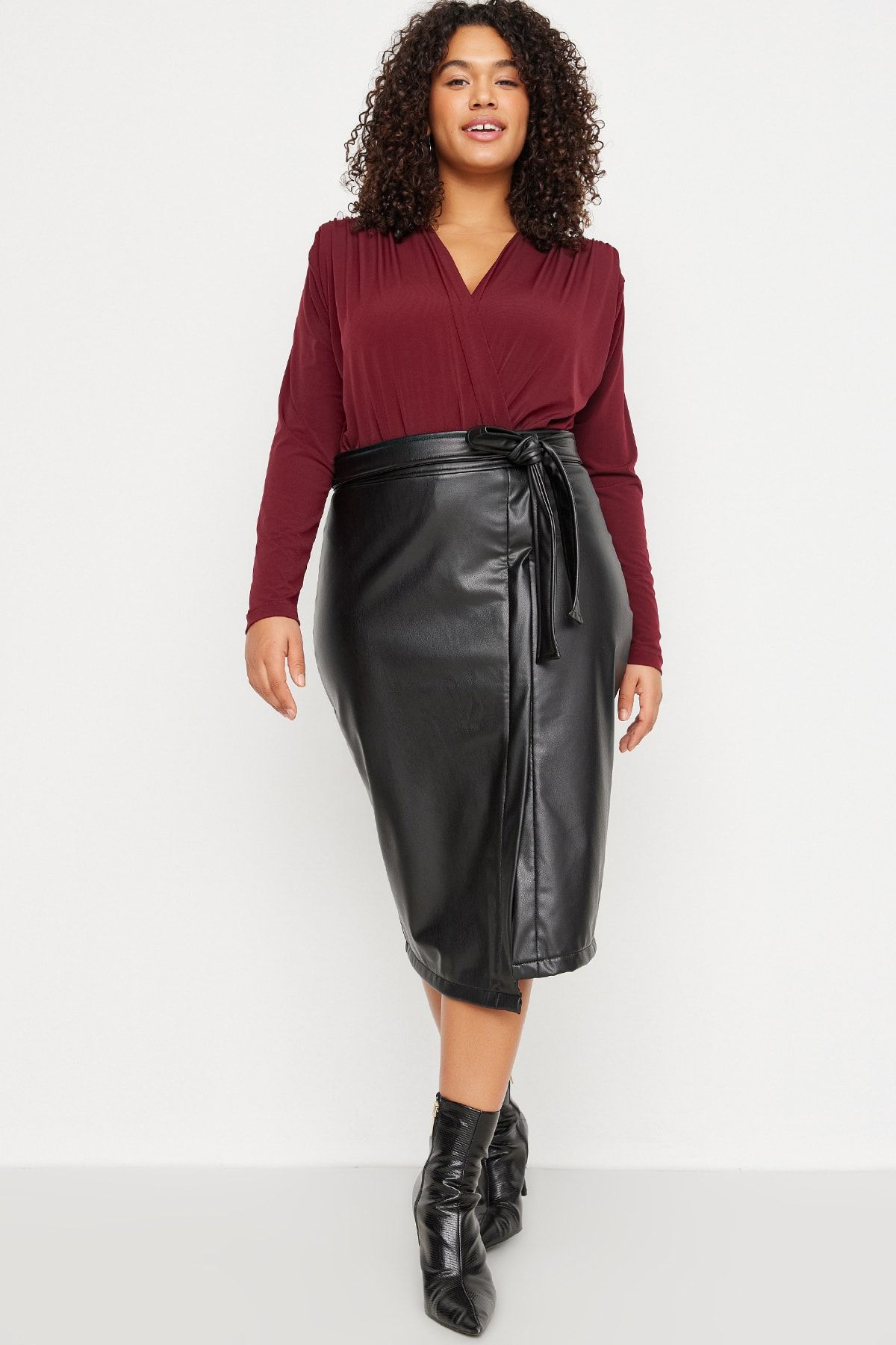 Pencil cut skirt best sale for plus size