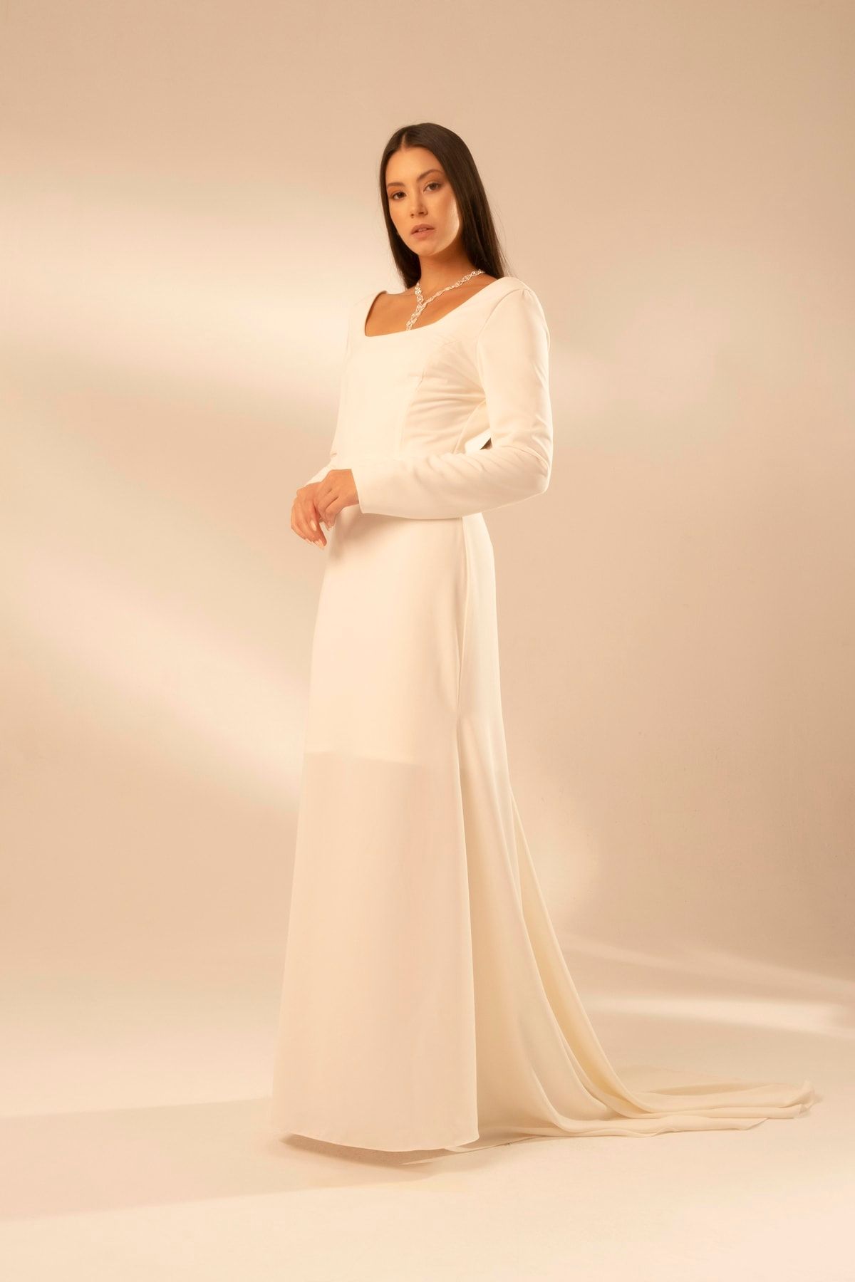 victoria square neck plain wedding dress engagement