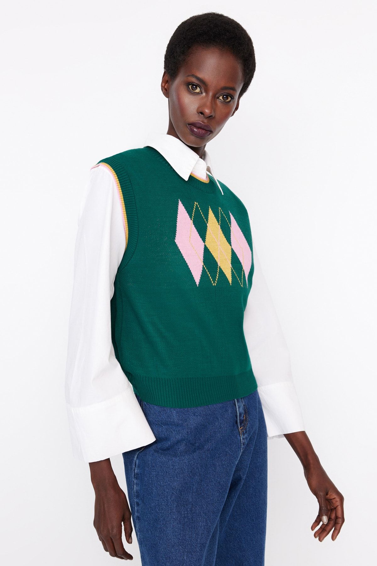 Trendyol Collection Sweater Vest Green Regular fit Trendyol